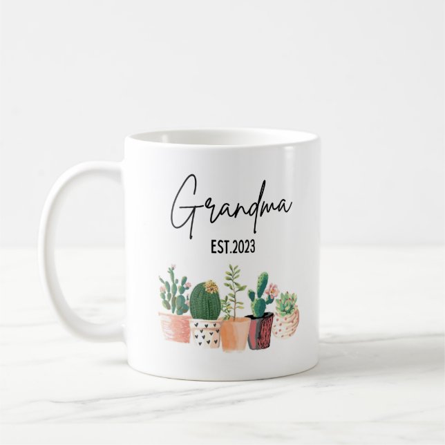 Promoted To Grandma 2023 Mug, Grandma Est 2023 Mug (Left)