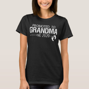 promoted to grandma est 2020 T-Shirt