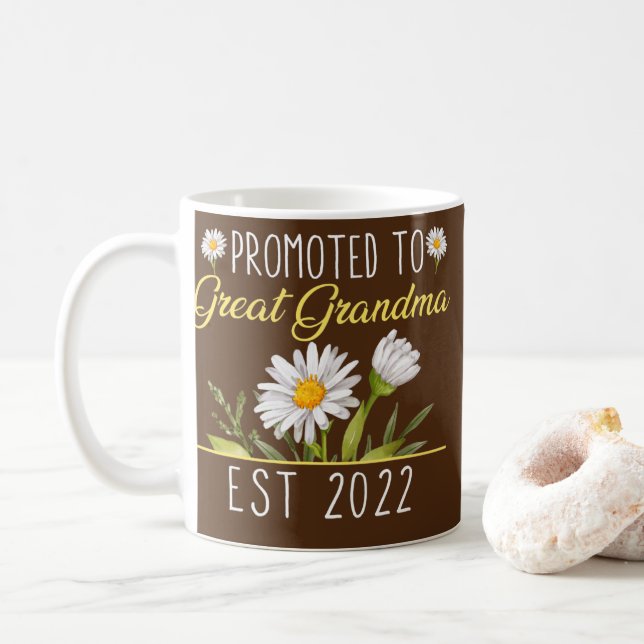 Promoted To Great Grandma Est 2022 Women Daisy Coffee Mug (With Donut)