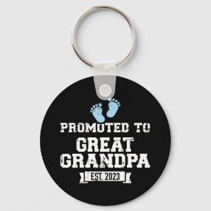 Promoted to great grandpa 2023 keychain