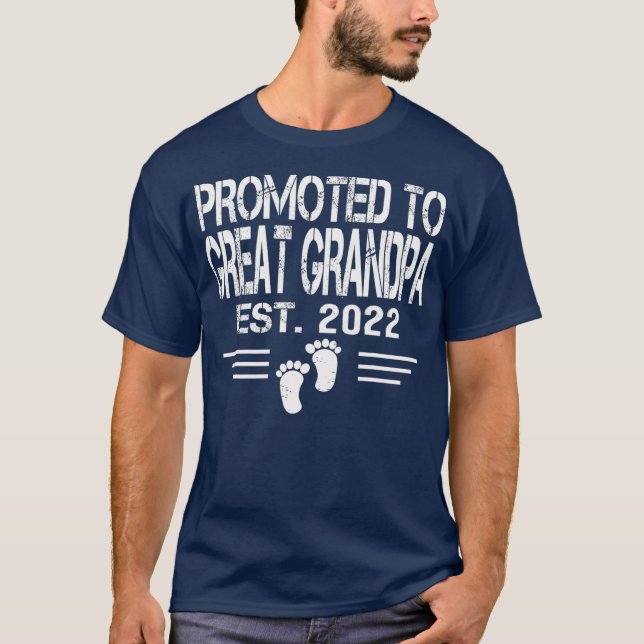 Promoted To Great Grandpa Est 2022 Cute New T-Shirt (Front)