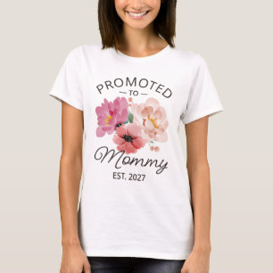 Promoted To Mommy Est 2027 New Mom Announcement VI T-Shirt