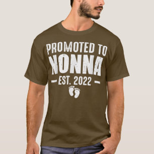 Promoted To Nonna Est 2022 Pregnancy Announcement T-Shirt