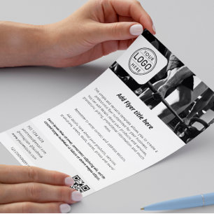 Prospectus 14 Cm X 21,6 Cm Logo d'entreprise minimaliste noir simple