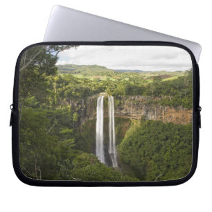 Protection Pour Ordinateur Portable Cascade de Chamarel-la plus élevée de Maurice, plu