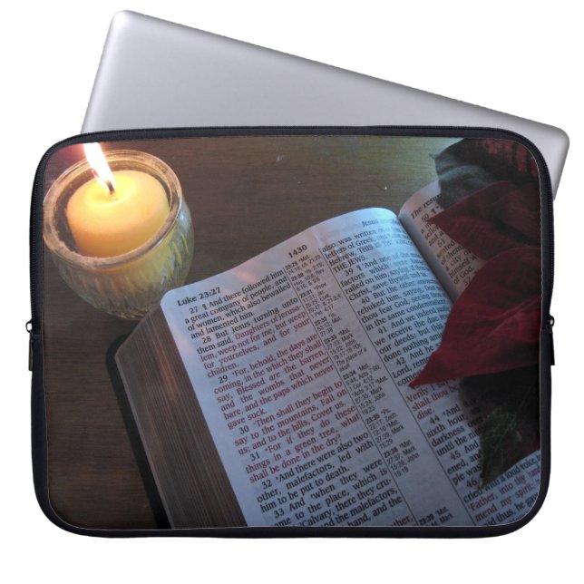 Protection Pour Ordinateur Portable La Bible, la bougie et la poinsetta (Devant)