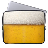 La bière bouillonne plan rapproché