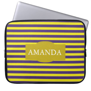 Protection Pour Ordinateur Portable Motif de monogramme rayé jaune et violet élégant