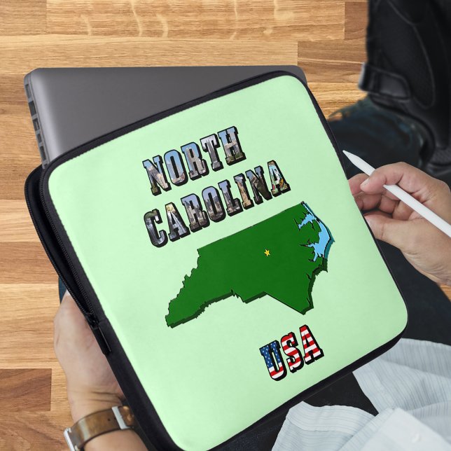 Protection Pour Ordinateur Portable Plan de Caroline du Nord - Plan, photo et texte du (North Carolina Map and Text Laptop Sleeve)