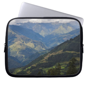 Protection Pour Ordinateur Portable Terres agricoles et village dans l'Himalaya