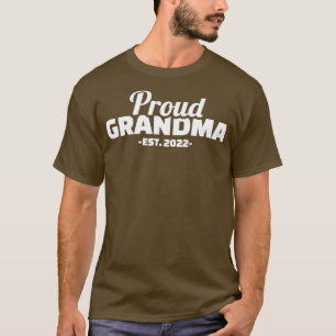 Proud grandma est 2022 T-Shirt