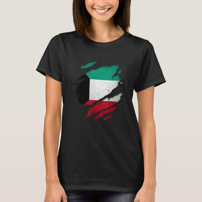 Proud Kuwaiti Torn Ripped Kuwait Flag T-Shirt (Front)