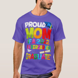 Proud Mom Of 2022 Kindergarten Grade Graduate Moth T-Shirt