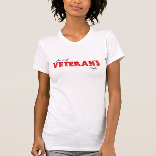 Proud Vet's Wife T-Shirt