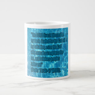 Psaume 18:46-47 WEBU Mug