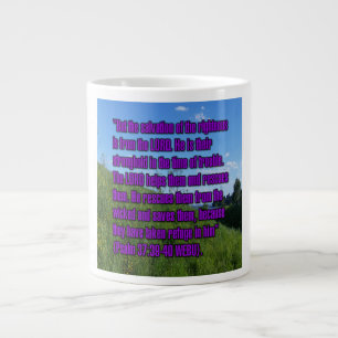 Psaume 37:39-40 WEBU Mug