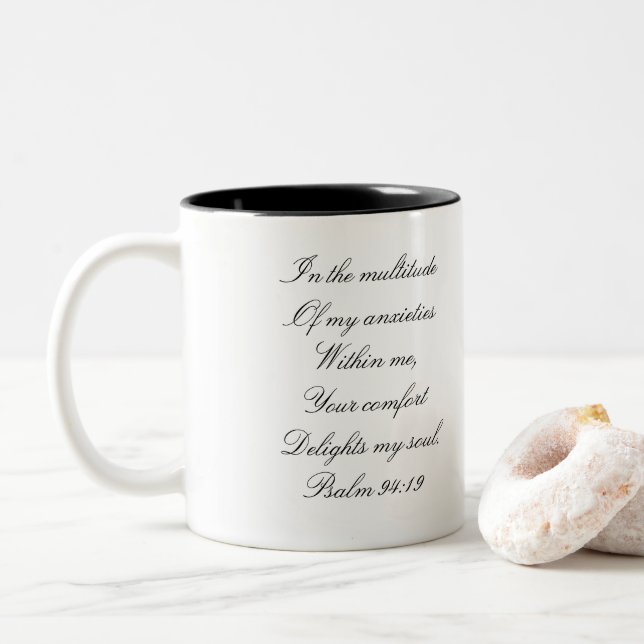 Psaume 94:19 et Matthieu 5:4 Mug à deux tonalités (Avec donut)