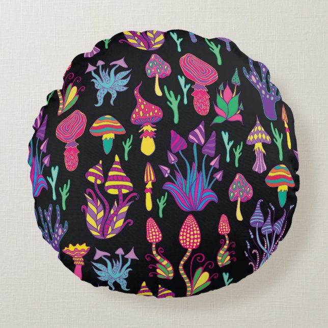 Psychedelic Mushrooms Rainbow Colours Pattern Round Pillow (Front)