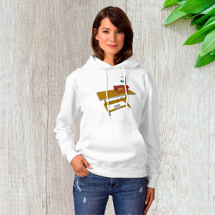 Pull À Capuche Table Et Machine À Coudre
