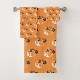 Pumpkin Patch Delight: Charming Patterned Pumpkin Bath Towel Set