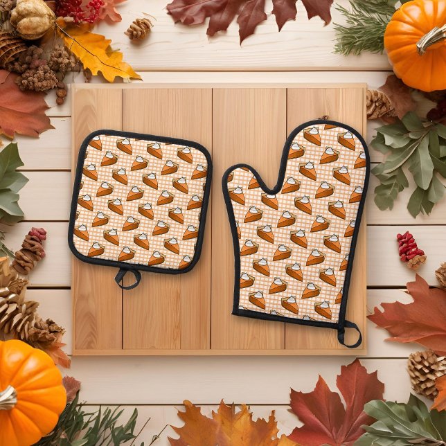 Pumpkin Pie on Orange Plaid Thanksgiving Oven Mitt & Pot Holder Set (Creator Uploaded)