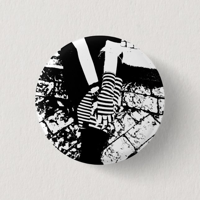 punk hearted 1 inch round button (Front)