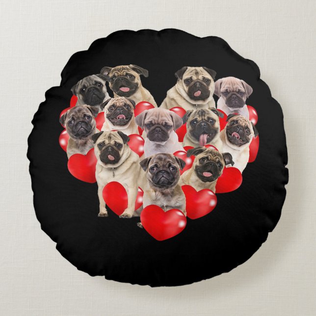 Puppy Pugs Dog Heart | Valentine's Day Gift Round Pillow (Front)