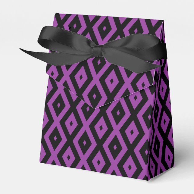Purple and black diamond pattern favor box (Front Side)