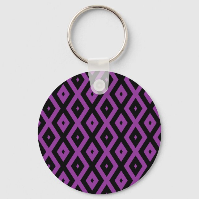Purple and black diamond pattern keychain (Front)
