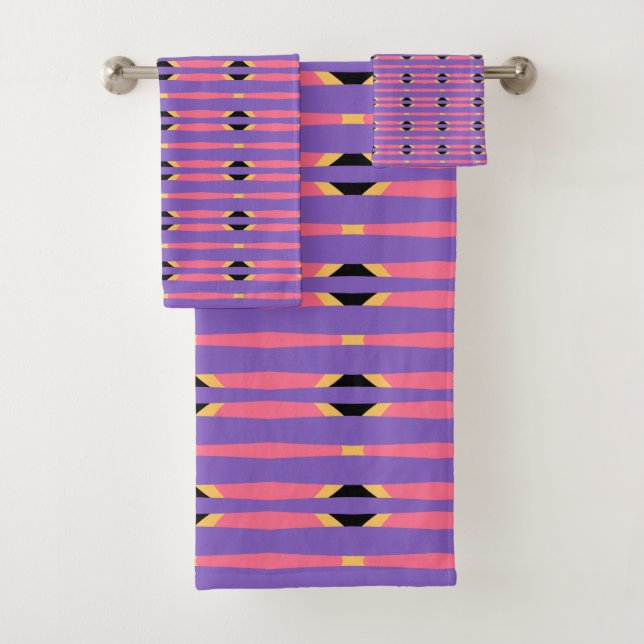 Purple and Pink Geometrical Bath Towel Set (Insitu)