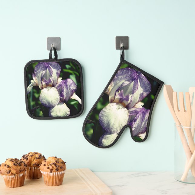 Purple And White Bearded Iris Flower Pair  Oven Mitt & Pot Holder Set (Insitu(Hanging))