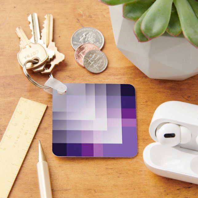 Purple and white keychain (Desk)