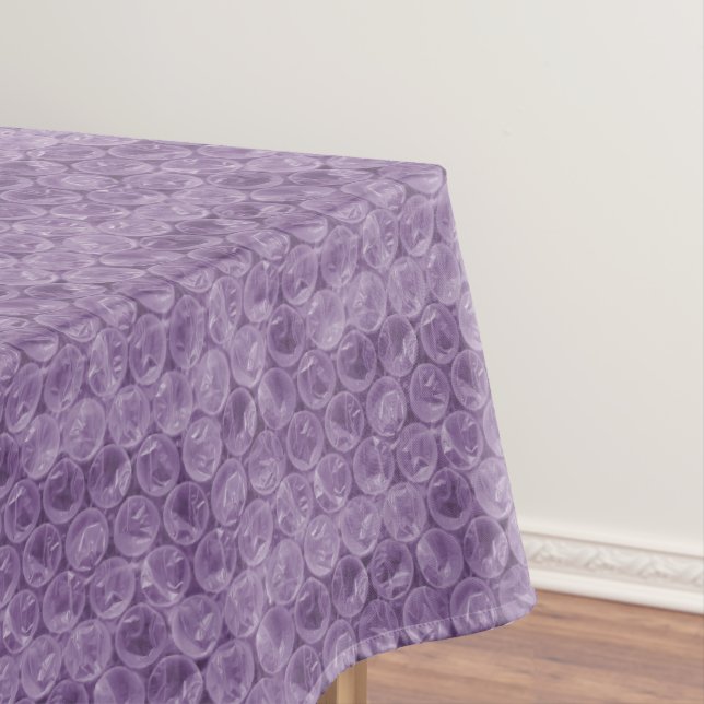 Purple bubble wrap pattern tablecloth (In Situ)