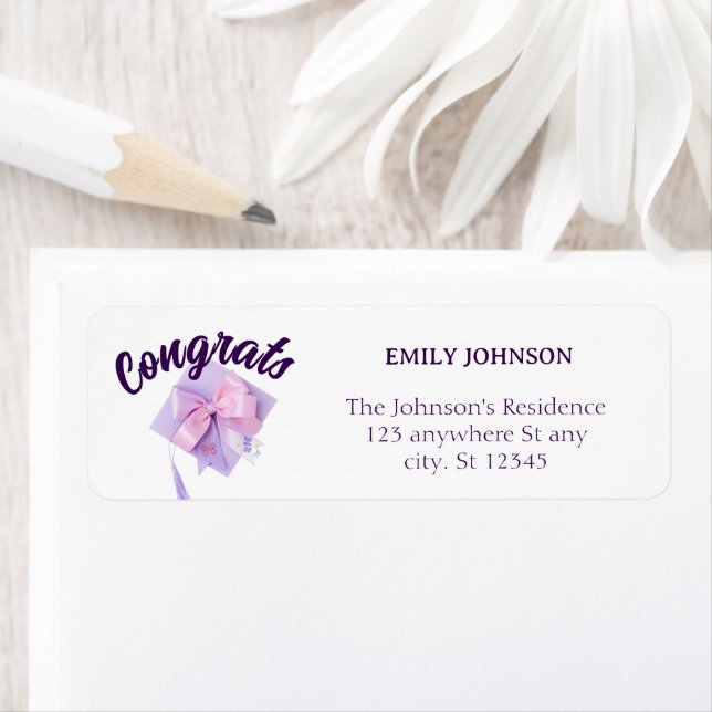 Purple Cap Modern Return Address Labels (En situation)