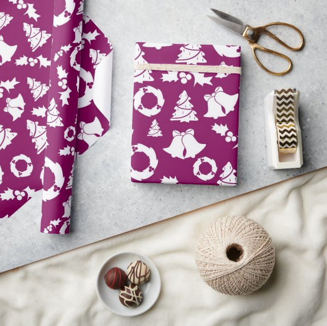 Purple Christmas Pattern Wrapping Paper (Crafts)