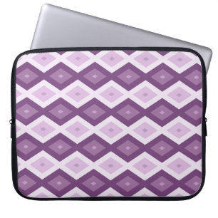 Purple diamond pattern laptop sleeve