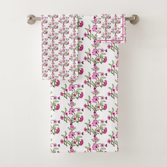 Purple Embroidered Look Flower Pattern Country Bath Towel Set (Insitu)