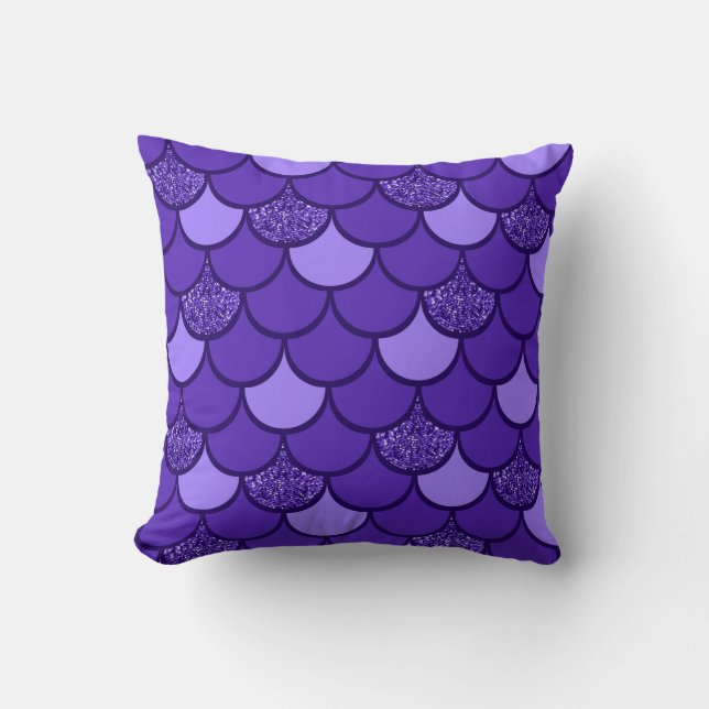 Purple fish scale pattern with glitter effect throw pillow (Front)