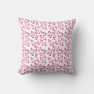 Purple Flowers Seamless Pattern – Elegant Floral Throw Pillow