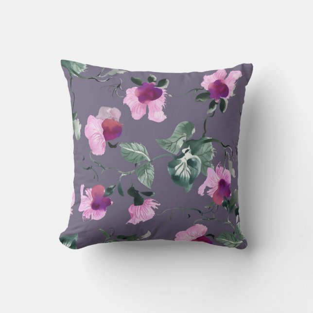 Purple flowers: watercolor seamless pattern. throw pillow (Front)