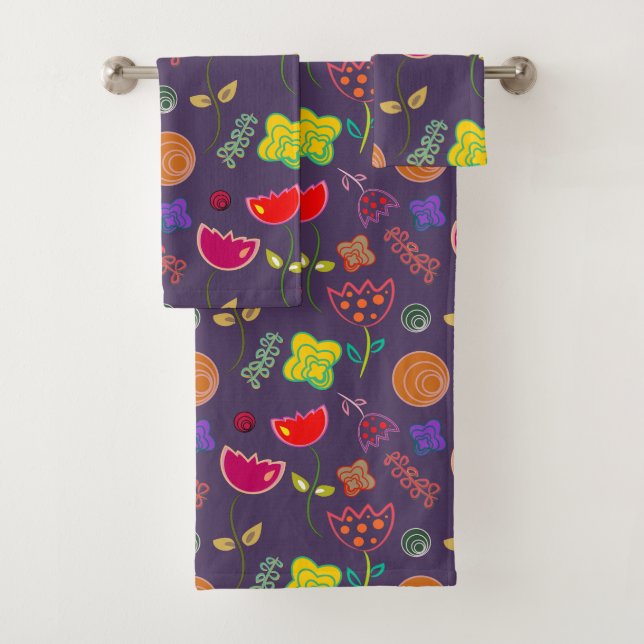 Purple lavendar floral bright art modern bath towel set (Insitu)