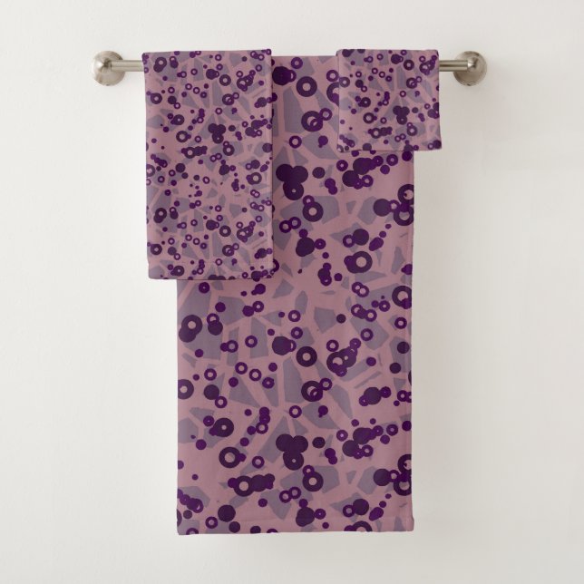 purple mauve geometric bath towel set (Insitu)