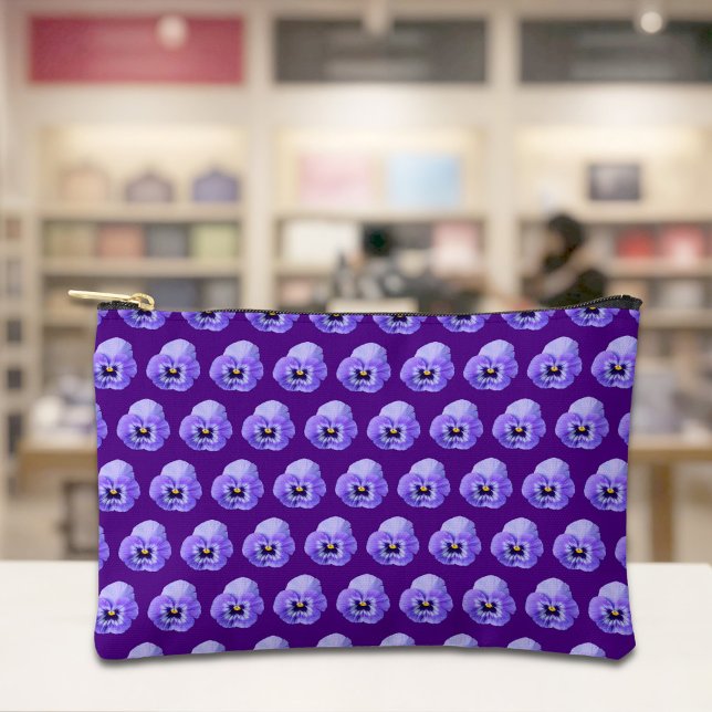 Purple Pansy Seamless Pattern Pouch (Pouch with seamless pattern of a purple pansy)