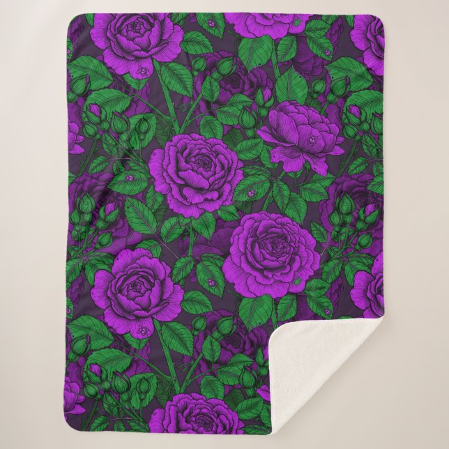Purple roses sherpa blanket (Front)