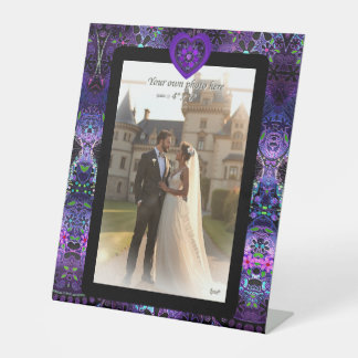 Purple umbrella & hearts.7 pedestal sign