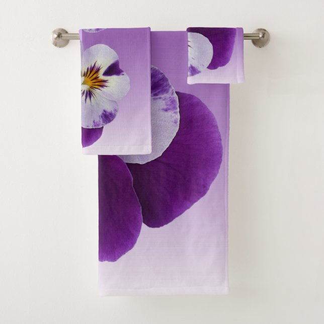 Purple white pansy cutout bath towel set (Insitu)