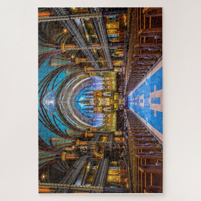 PUZZLE À L'INTÉRIEUR DE LA CATHÉDRALE NOTRE DAME (Vertical)