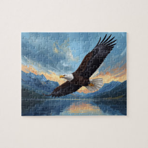 Puzzle Aigle royal survolant un lac de montagne au couche