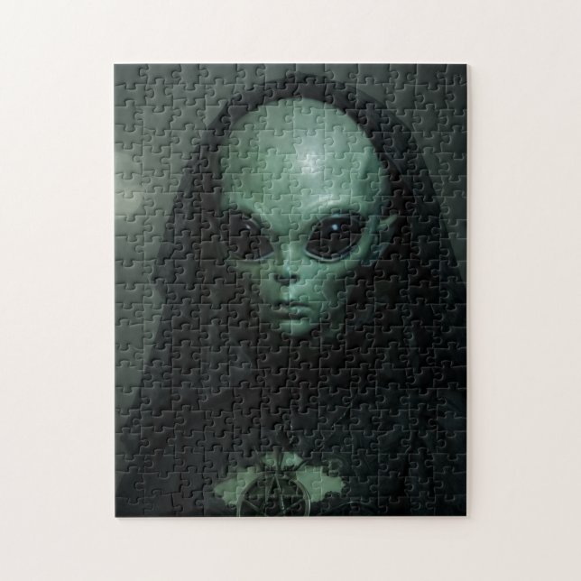 Puzzle Alien prêtresse gothique de la Lune (Vertical)