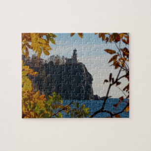 Puzzle Automne au phare de roche de fente